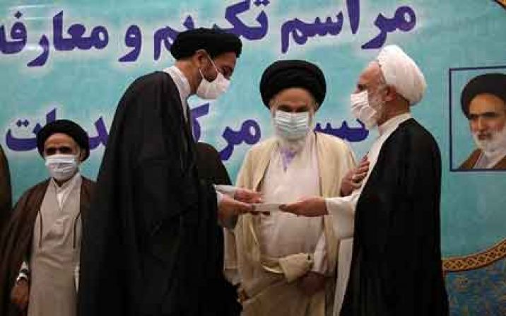 مراسم معارفه رئیس جدید مرکز خدمات حوزههای علمیه برگزار شد مراسم معارفه رئیس جدید مرکز خدمات حوزههای علمیه برگزار شد